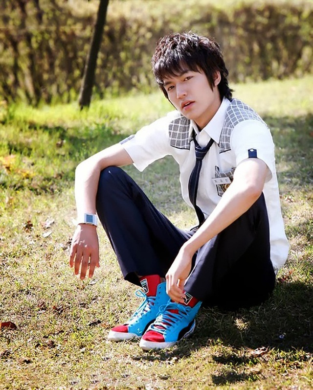 Lee Min Ho từng mơ ước trở thành cầu thủ bóng đá - Ảnh 8.