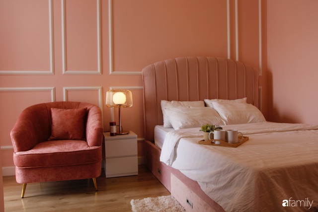 Căn hộ 65m² dành trọn lời khen tâm đắc của chủ nhà khi nhận công trình nhờ chọn gam hồng cùng phong cách tân cổ điển ở Sài Gòn - Ảnh 9. Căn hộ 65m² dành trọn lời khen tâm đắc của chủ nhà khi nhận công trình nhờ chọn gam hồng cùng phong cách tân cổ điển ở Sài Gòn - Ảnh 9.