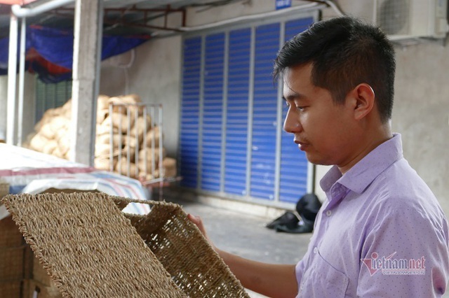 Nông dân 8X ở Ninh Bình thu 20 tỷ đồng/năm từ loại rau cho lợn ăn - Ảnh 2.