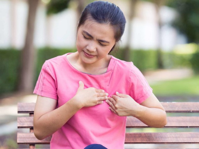 Buổi sáng thức dậy mà có cảm giác này ở ngực thì nên đi khám ngay, nguyên nhân có thể liên quan đến tin, hệ hô hấp hay là tiêu hóa - Ảnh 4. Buổi sáng thức dậy mà có cảm giác này ở ngực thì nên đi khám ngay, nguyên nhân có thể liên quan đến tin, hệ hô hấp hay là tiêu hóa - Ảnh 4.