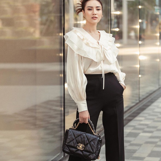 7 cách diện áo blouse trắng của Lan Ngọc: Từ sexy mà vẫn tinh tế cho đến khéo giấu bắp tay to đều đủ cả - Ảnh 6.