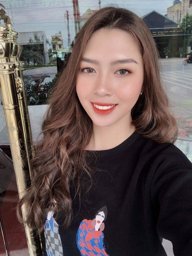 Những nữ sinh giành học bổng, thi hoa hậu - Ảnh 1. Những nữ sinh giành học bổng, thi hoa hậu - Ảnh 1.