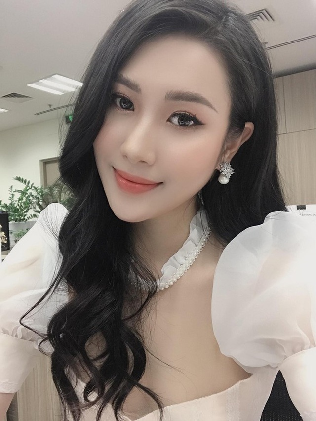 Hot girl có vòng eo 59cm quyết tâm chinh phục vương miện Hoa hậu Việt Nam 2020 - Ảnh 3.