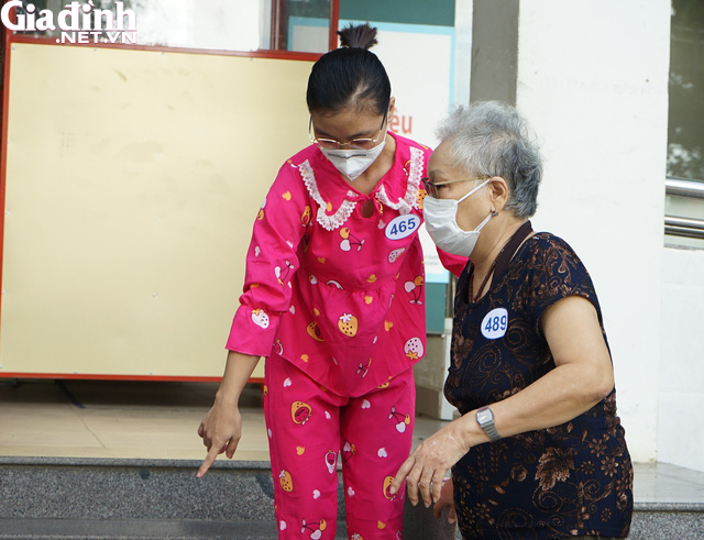 [Nhật ký từ tâm dịch Đà Nẵng] Chuyện chưa kể về nữ nhân viên y tế Bệnh viện Đà Nẵng được chữa khỏi COVID-19 - Ảnh 4.