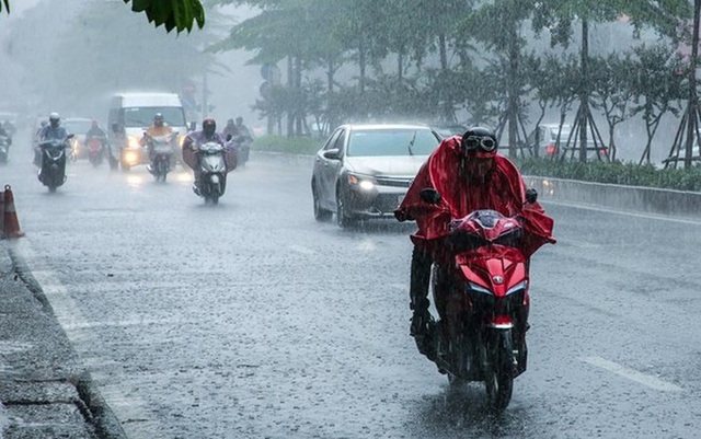 Dự báo thời tiết 30/8: Bắc Bộ giảm nhiệt, có mưa rào và dông rải rác - Ảnh 1.