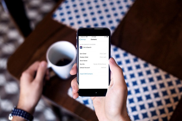 Cách chuyển danh bạ từ thẻ SIM điện thoại sang iPhone - Ảnh 1.