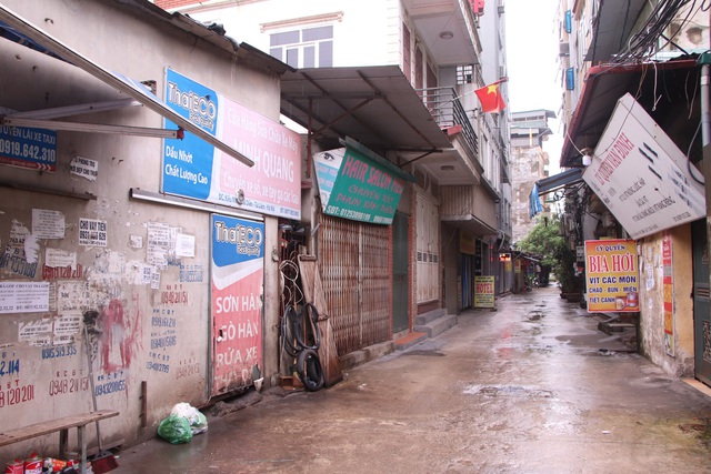 Hà Nội: Mọi hàng quán kinh doanh nơi BN 714 sống đều đóng cửa, dừng hoạt động - Ảnh 3.