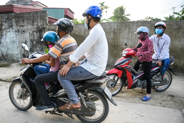 Đôi bạn 10 năm cõng nhau đến lớp, cùng thi đại học - Ảnh 17.