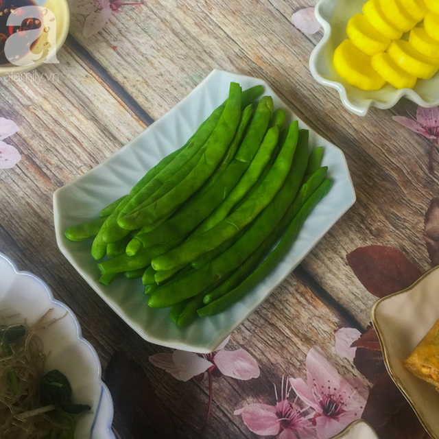 Tham khảo mâm cúng chay 10 món ngon đẹp lung linh cho ngày Rằm tháng Bảy của mẹ đảm Sài Thành - Ảnh 4.