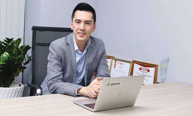 CEO Gojek Việt Nam nổi như cồn vì đẹp trai như tài tử điện ảnh, tuy nhiên học vấn cực khủng mới là điều khiến ai nấy đổ rạp - Ảnh 3.