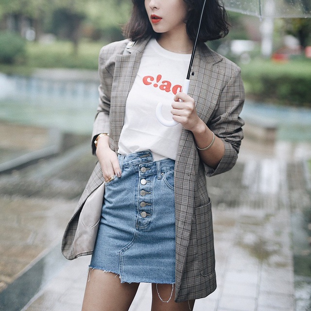 Phụ nữ Pháp mê nhất diện blazer kẻ mùa lạnh, nhìn vừa Tây lại sang xịn hết nấc - Ảnh 9.