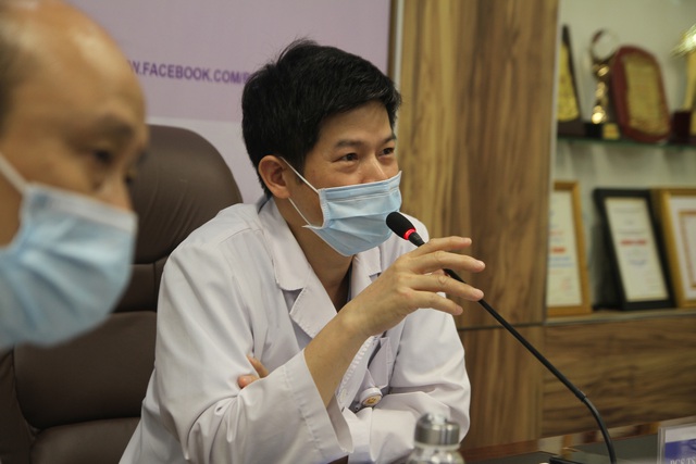 Bệnh viện Tim Hà Nội cùng lúc hội chẩn từ xa và chỉ đạo phẫu thuật cho nhiều ca bệnh - Ảnh 9.