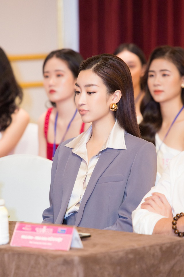 Hoa khôi Ngoại thương và thí sinh Hoa hậu Việt Nam 2020 ở vòng sơ khảo - Ảnh 13.