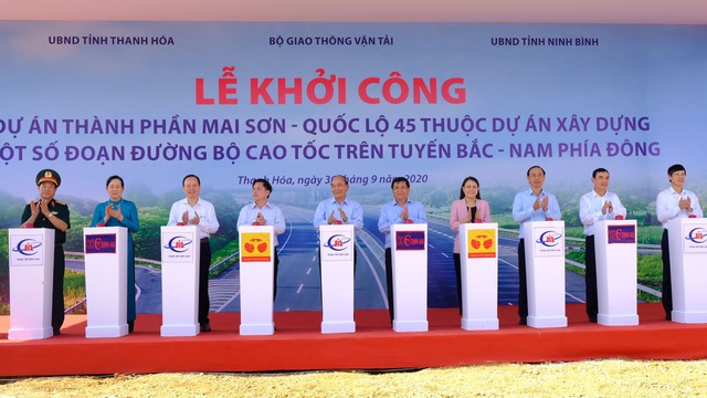 Thủ tướng Nguyễn Xuân Phúc dự lễ khởi công đường cao tốc Bắc - Nam tại Thanh Hóa - Ảnh 2.