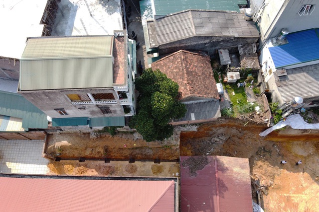 Sập công trình ở Phú Thọ khiến 4 người chết: Tự ý thi công hay “dọn dẹp” đón khai giảng? - Ảnh 3.