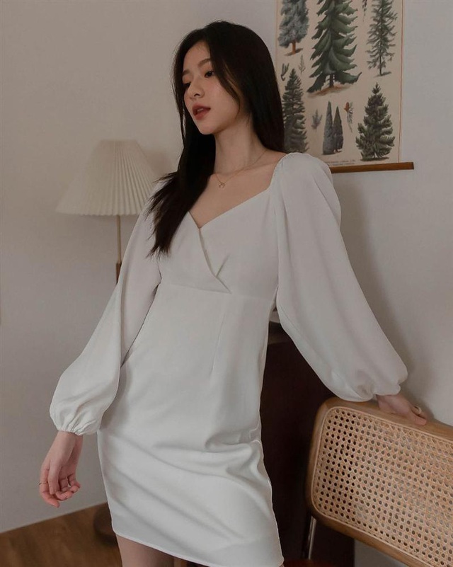 Năm mới già thêm một tuổi nhưng chị em cứ sắm 5 kiểu váy này là trông vừa trẻ hẳn ra, vừa sang thêm mấy bậc - Ảnh 1. Năm mới già thêm một tuổi nhưng chị em cứ sắm 5 kiểu váy này là trông vừa trẻ hẳn ra, vừa sang thêm mấy bậc - Ảnh 1.
