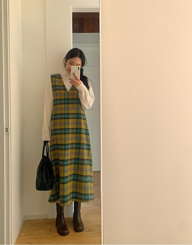 Năm mới già thêm một tuổi nhưng chị em cứ sắm 5 kiểu váy này là trông vừa trẻ hẳn ra, vừa sang thêm mấy bậc - Ảnh 5. Năm mới già thêm một tuổi nhưng chị em cứ sắm 5 kiểu váy này là trông vừa trẻ hẳn ra, vừa sang thêm mấy bậc - Ảnh 5.
