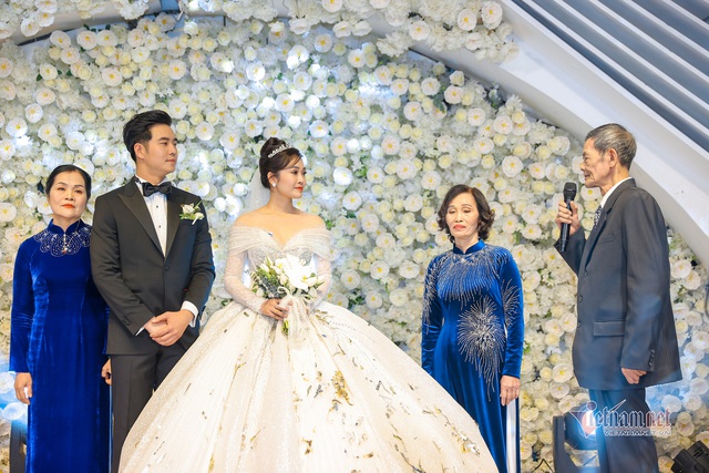 MC Thùy Linh VTV xinh đẹp trong lễ cưới với diễn viên Hiếu Su - Ảnh 15.