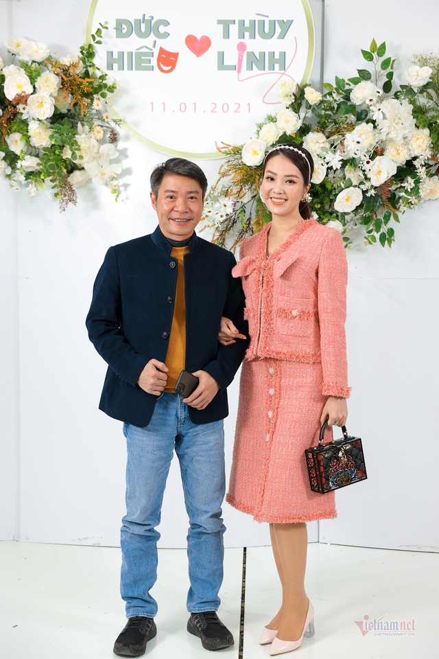 MC Thùy Linh VTV xinh đẹp trong lễ cưới với diễn viên Hiếu Su - Ảnh 6.