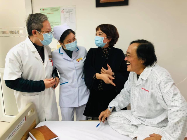 Nghệ sĩ Giang còi nhập viện vì mất tiếng, nghi có khối u ở họng - Ảnh 3.