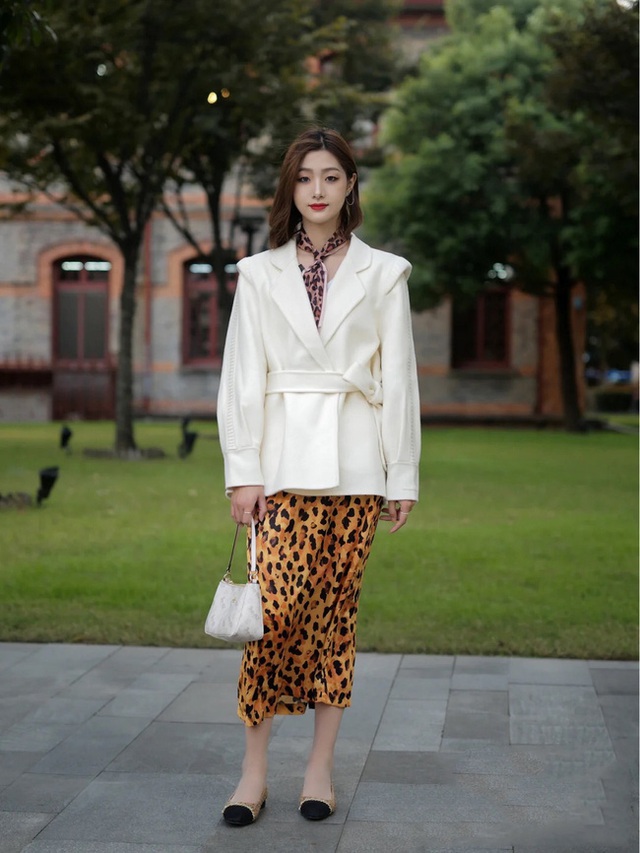 Street style Châu Á: Học được cả loạt cách mix đồ hay ho để Tết này chẳng lo mặc xấu - Ảnh 14.