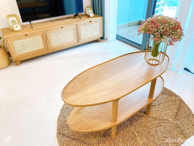 Căn hộ 51m² nhưng rất rộng rãi nhờ tiết chế sử dụng nội thất của cô nàng độc thân ở Sài Gòn - Ảnh 3.