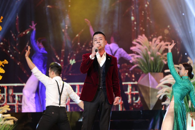 Bất ngờ ca sĩ Thanh Thanh Hiền giúp đỡ giọng ca bolero U50 - Ảnh 2.