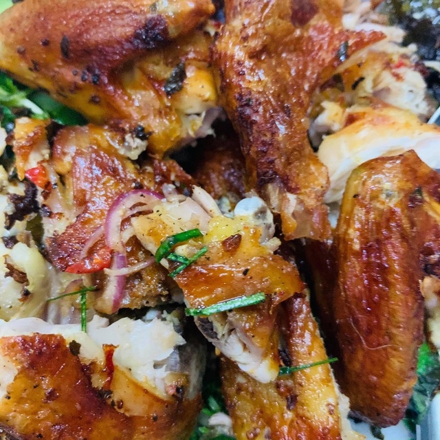 Luộc, l&agrave;m g&agrave; theo c&aacute;ch n&agrave;y gặp ngay cảnh b&aacute;o ăn rồi bị nghiện kh&oacute; cai - Ảnh 2.