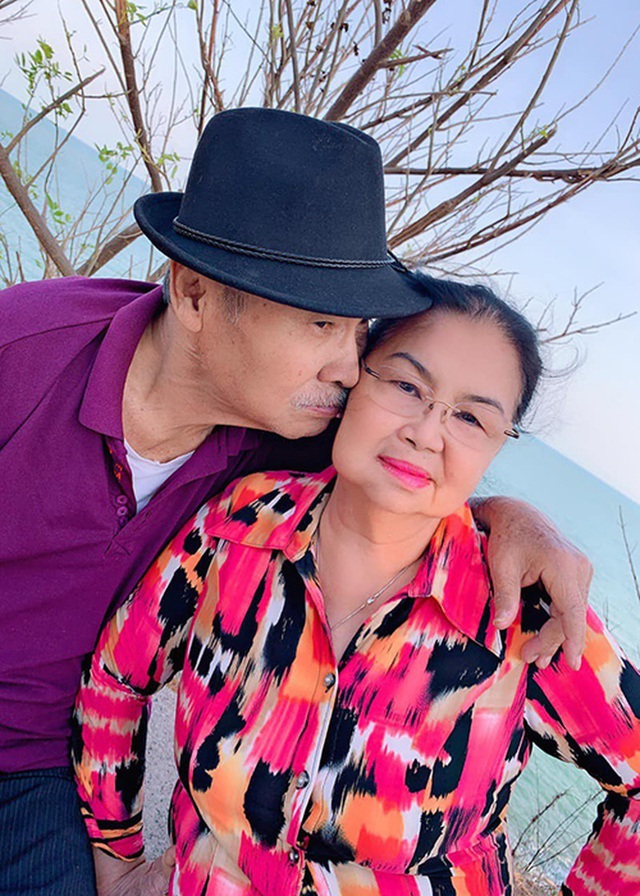 Tình yêu 50 năm lãng mạn hơn phim của ba mẹ diễn viên Lý Hùng - Ảnh 5.
