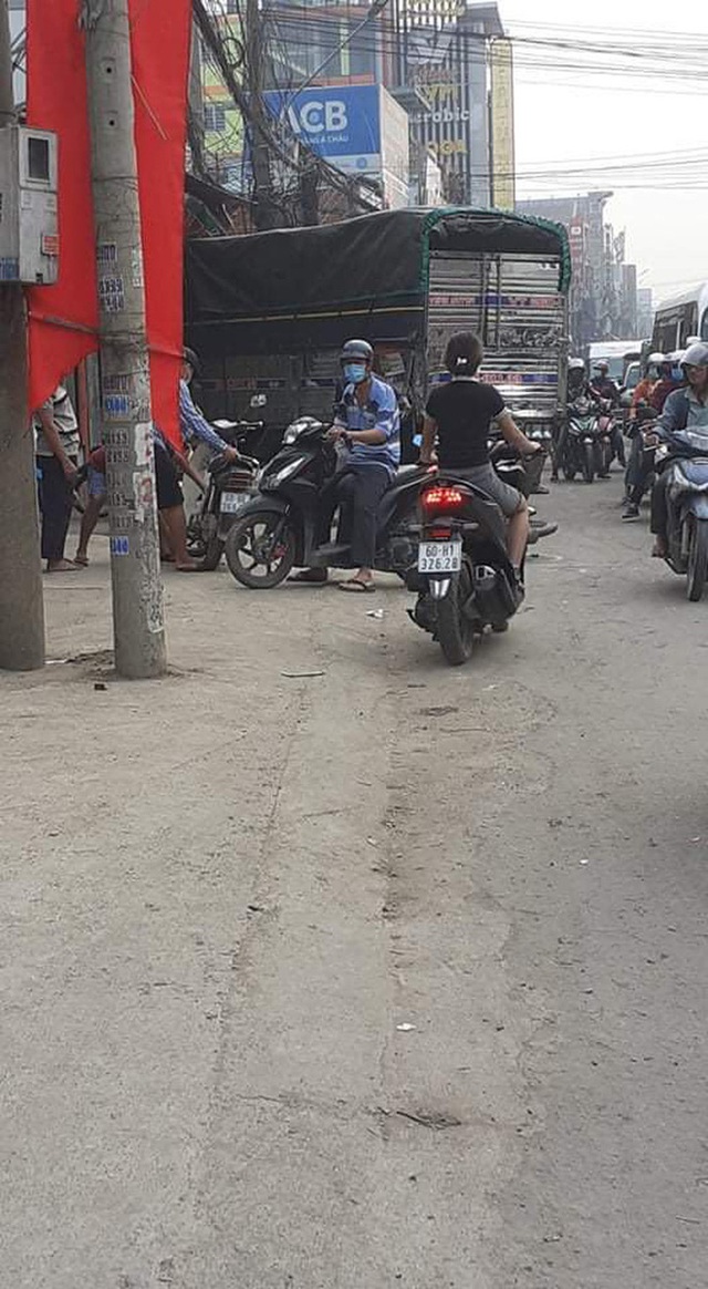 Tai nạn giao thông ở Biên Hòa, người và xe nằm la liệt - Ảnh 4.
