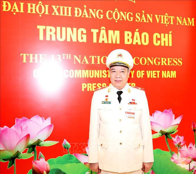  Tăng cường đấu tranh phản bác các quan điểm sai trái, xử lý thông tin xấu, độc  - Ảnh 1.