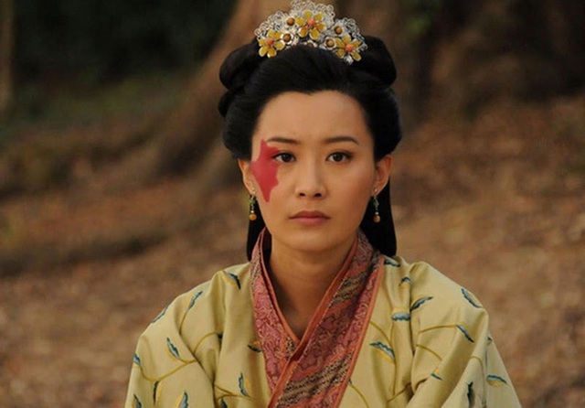 5 người phụ nữ xấu nhất lịch sử Trung Hoa phong kiến: Dung mạo trái ngược phận đời, dù không phải hồng nhan vẫn được hậu thế ngợi ca - Ảnh 3.