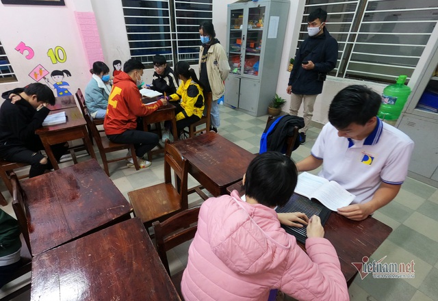 Lớp học đặc biệt của những người thầy sinh viên ở Đà Nẵng - Ảnh 1.