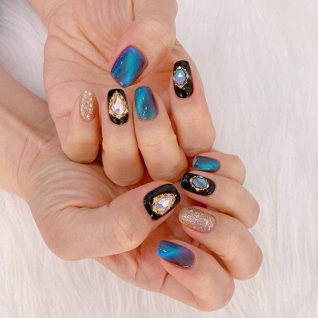 5 trend làm nail đang hot rần rần, chị em diện Tết cực sành điệu - Ảnh 2.