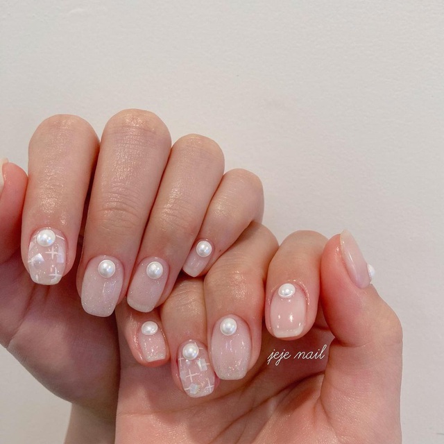 5 trend làm nail đang hot rần rần, chị em diện Tết cực sành điệu - Ảnh 3.