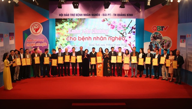 Quảng Bình tổ chức chương trình Xuân yêu thương cho bệnh nhân nghèo  - Ảnh 2.