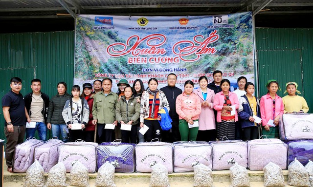 Báo Gia đình và Xã hội tổ chức Chương trình Xuân ấm biên cương đến người dân vùng núi - Ảnh 6.