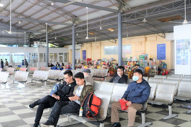 Các DN vận tải Hải Phòng trung chuyển miễn phí cho khách từ bến Lạc Long sang bến Thượng Lý - Ảnh 7.