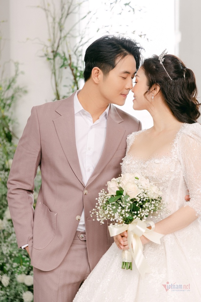 Ảnh cưới của MC Thùy Linh VTV và chồng diễn viên kém 5 tuổi - Ảnh 17.