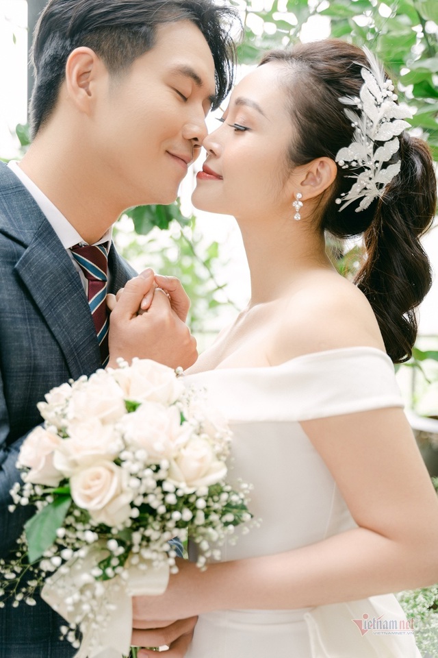 Ảnh cưới của MC Thùy Linh VTV và chồng diễn viên kém 5 tuổi - Ảnh 5.