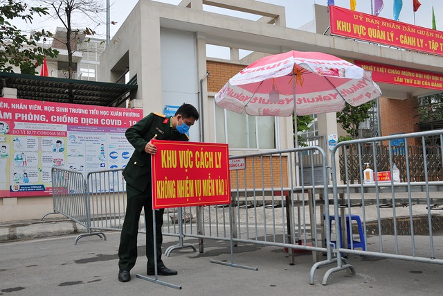 Ngày thứ hai tại khu cách ly trường tiểu học Xuân Phương: Các con thoải mái, phụ huynh yên lòng - Ảnh 10.