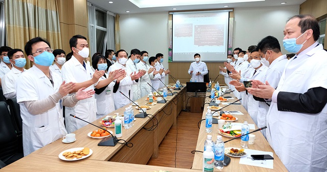 Bộ trưởng Nguyễn Thanh Long: Tất cả những nỗ lực, hy sinh của thầy thuốc đã làm nên bản hùng ca tự hào của ngành Y tế - Ảnh 7.