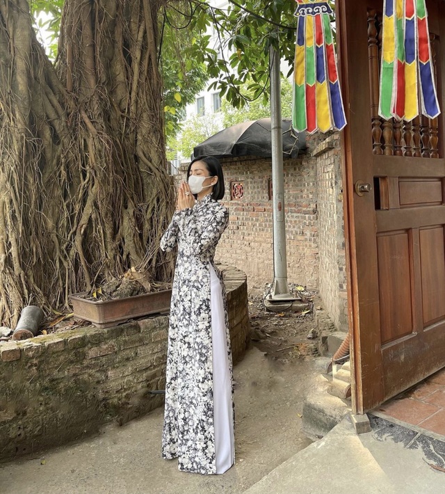 Sao Việt chuộng áo dài dạo phố ngày mùng 1 Tết - Ảnh 10.