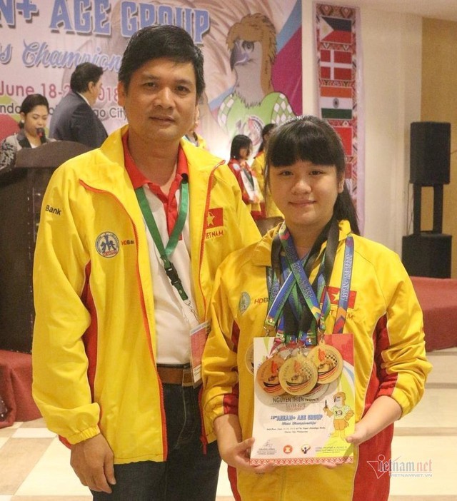 Đường đi học 200 km của nữ sinh lớp 10 v&ocirc; địch cờ vua thế giới - Ảnh 4.