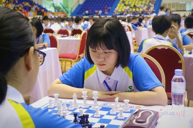 Đường đi học 200 km của nữ sinh lớp 10 v&ocirc; địch cờ vua thế giới - Ảnh 5.