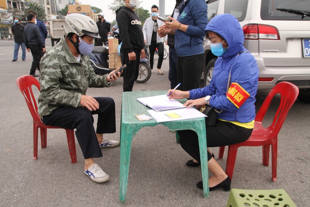 Thành phố Hải Dương: Xử phạt nhiều trường hợp người dân vi phạm quy định giãn cách - Ảnh 7.