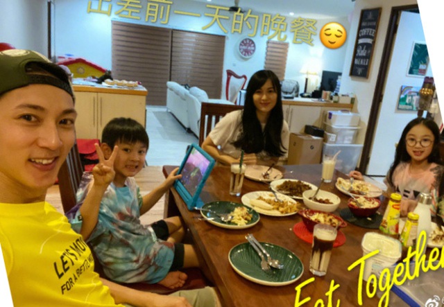 Ngô Tôn kỷ niệm 25 năm yêu vợ - Ảnh 3. Ngô Tôn kỷ niệm 25 năm yêu vợ - Ảnh 3.