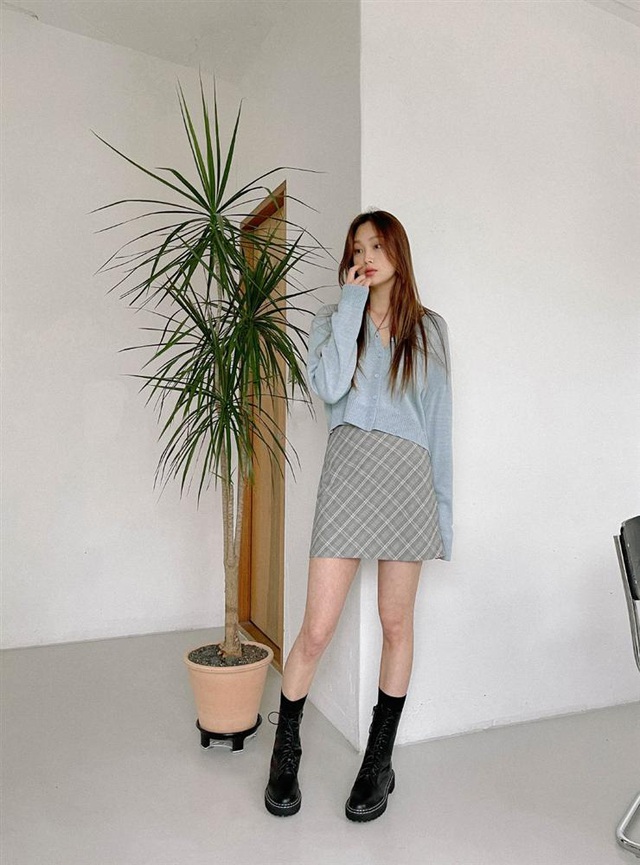 5 kiểu chân váy gái Hàn thường diện với áo len, nàng công sở nên hóng ngay để không bao giờ lo mặc xấu - Ảnh 15.