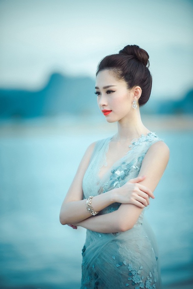 Top 3 HHVN 2012: Hoa hậu Đặng Thu Thảo và 2 á hậu đều có hôn nhân viên mãn - Ảnh 4.