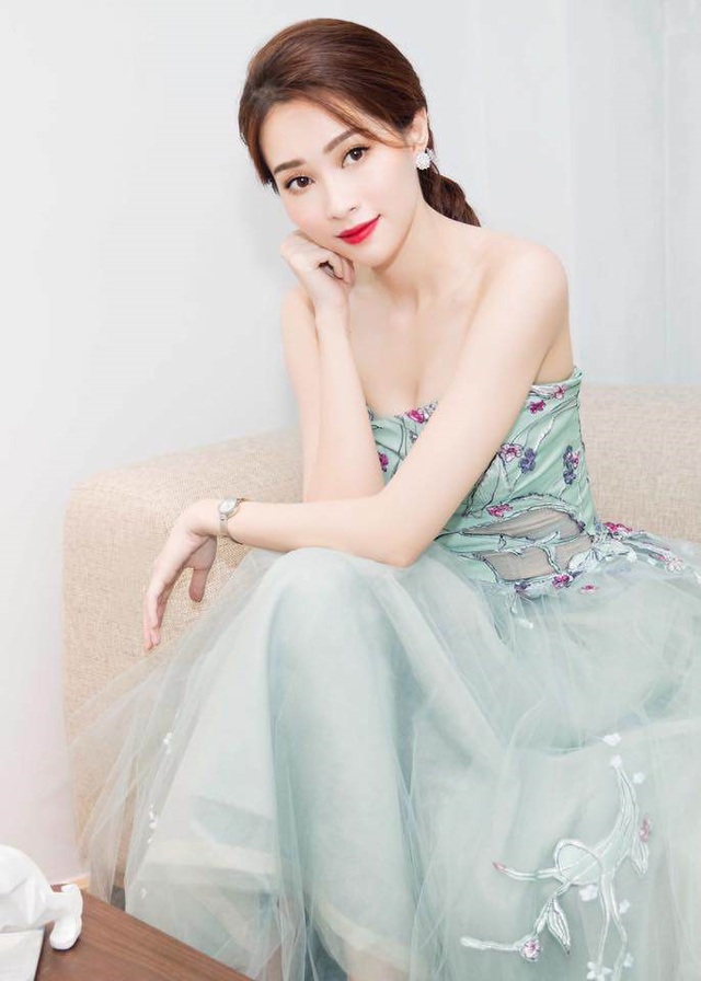 Tuổi 30 của Hoa hậu Việt Nam Đặng Thu Thảo: Mẹ 2 con, nhan sắc không tuổi - Ảnh 7.